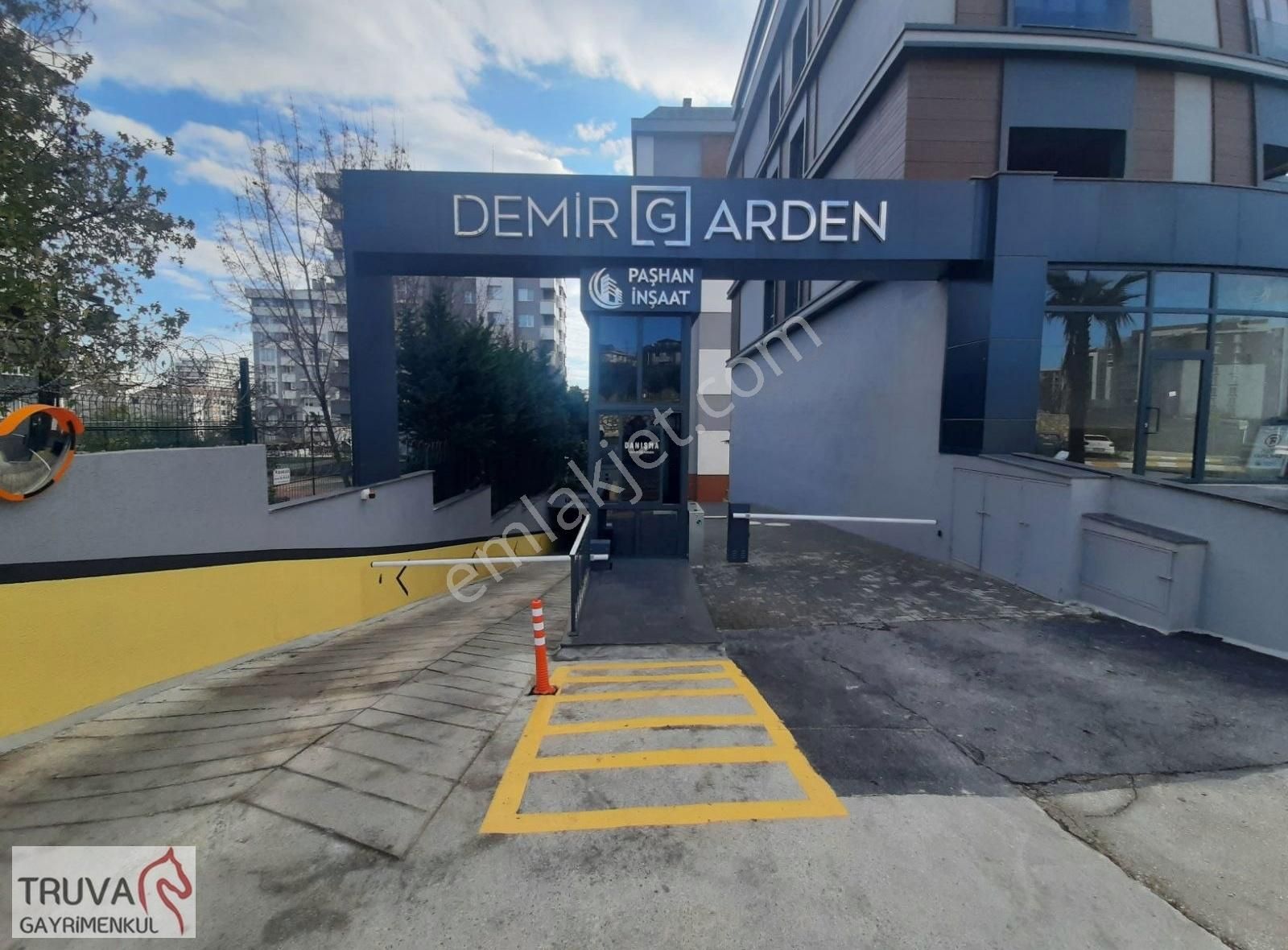 Pendik Harmandere Satılık Daire Demir Garden'da Peysaj Manzaralı Satılık 3+1 Daire