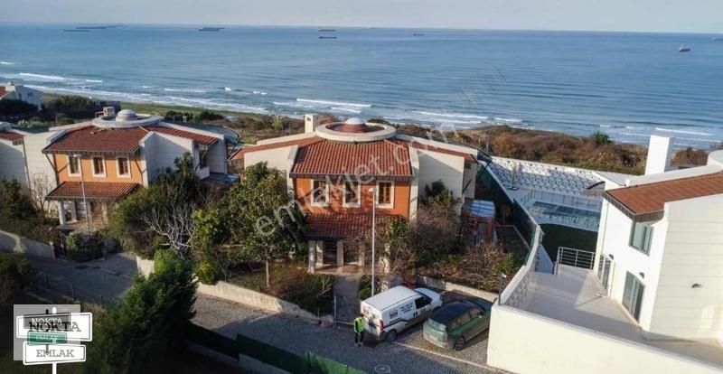 Sarıyer Kumköy Kiralık Villa Nokta'dan Marenegro'da Özel Havuzlu Deniz Manzaralı Tam Müstakil