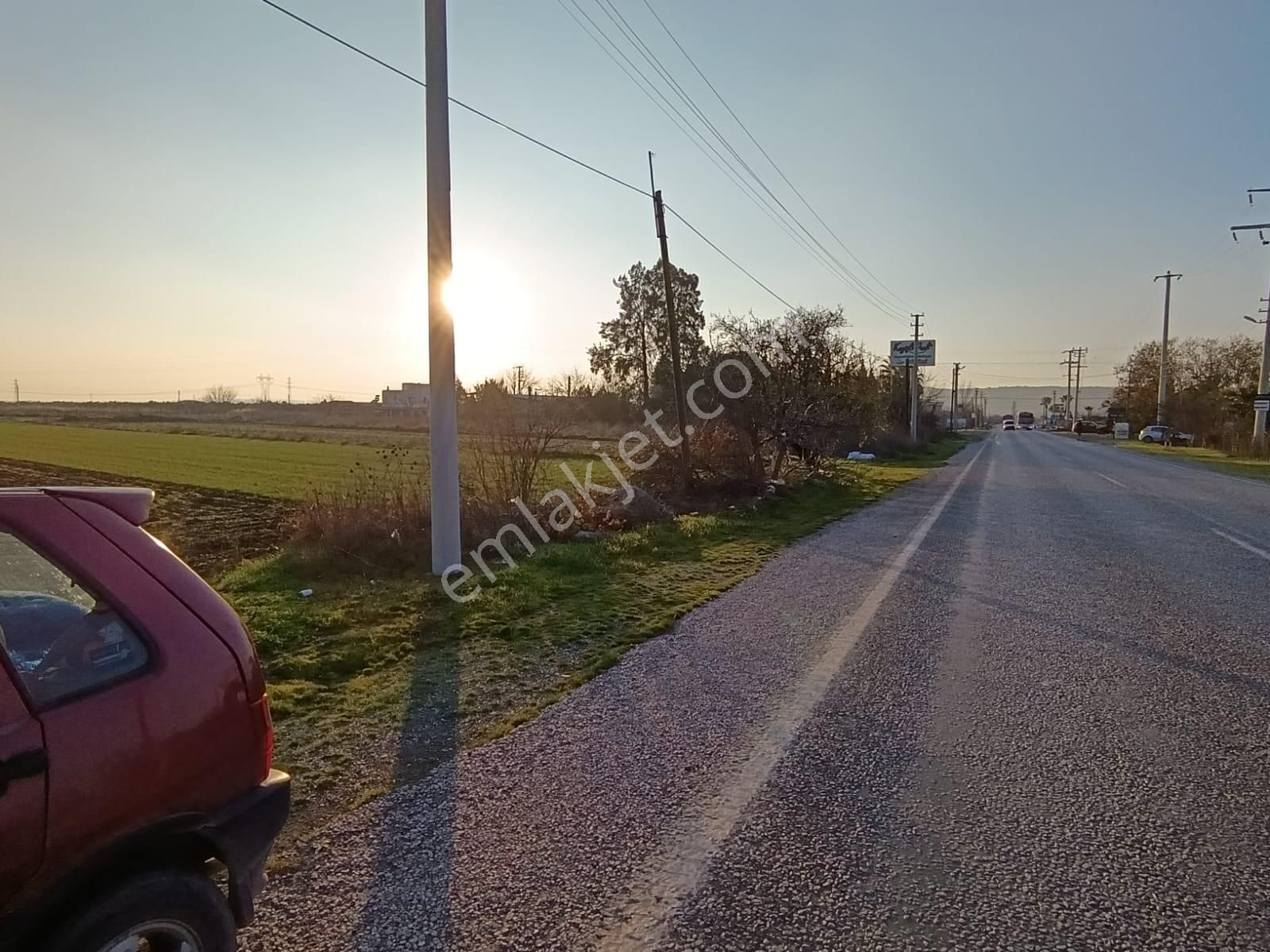 Menemen Hatundere Satılık Tarla Eski Foça Yoluna Cepheli 3dönüm Tarla