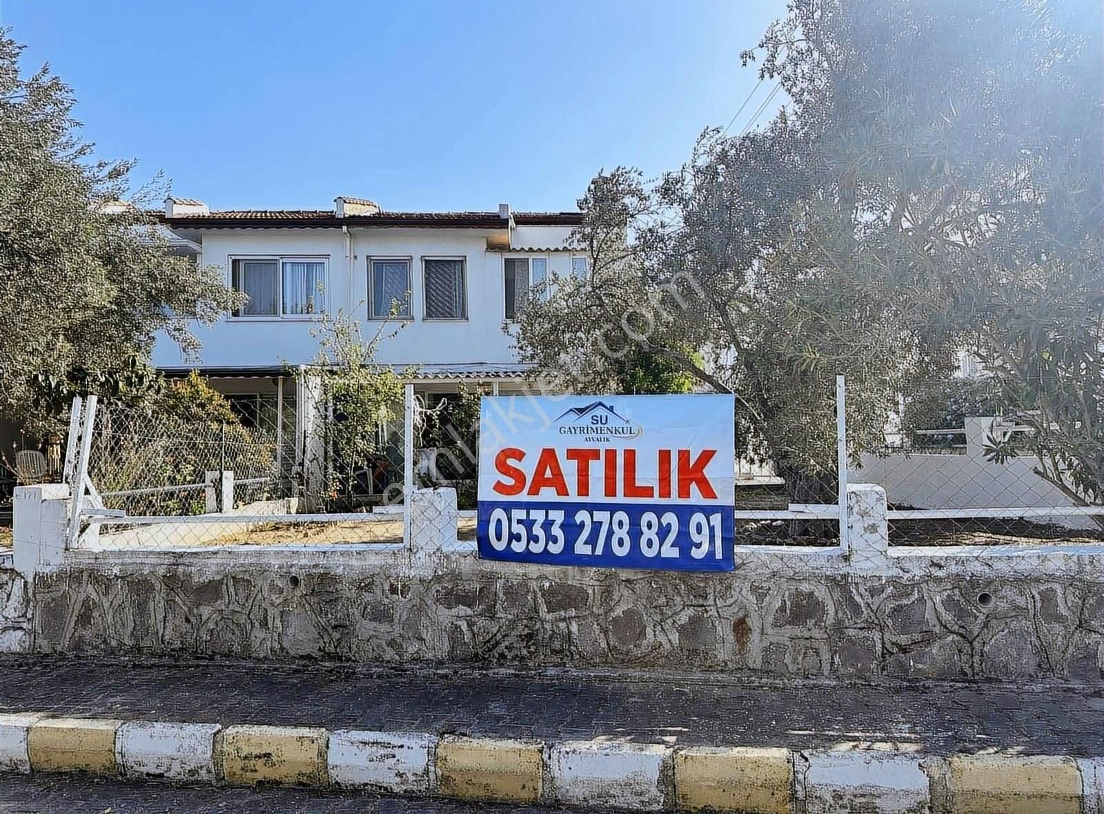 Ayvalık Sahil Kent Satılık Villa Ayvalık Su Gayrimenkul Denize Yürüme Mesafesin Satılık 2+1 Villa