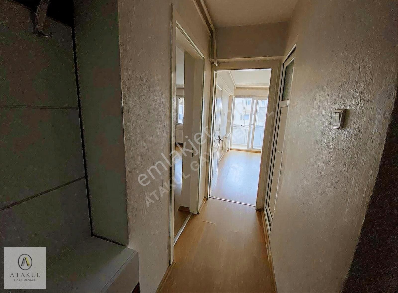 Buca Menderes Kiralık Daire Atakul Gayrimenkul-menderes Cad.üzeri 2+1 97m2 Doğalgazlı Daire