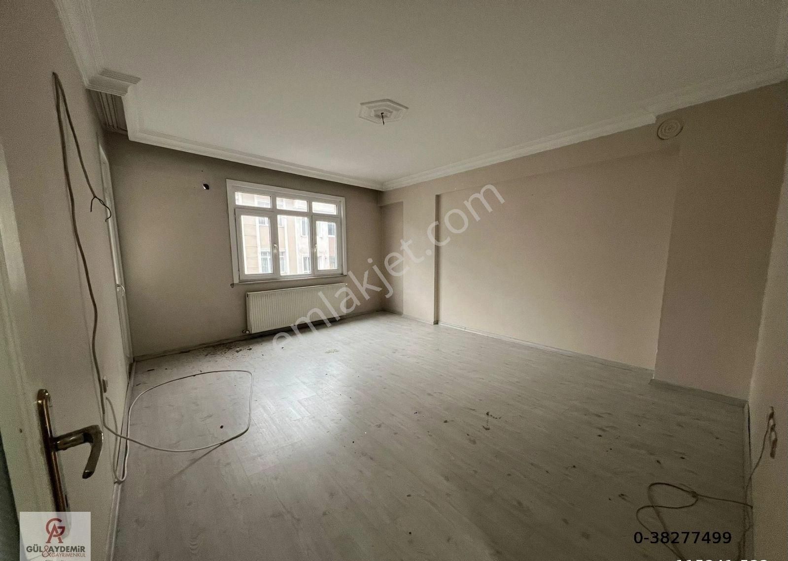 Zeytinburnu Sümer Kiralık Daire Sümer Mahallesi 120 M2 3+1 4.kat