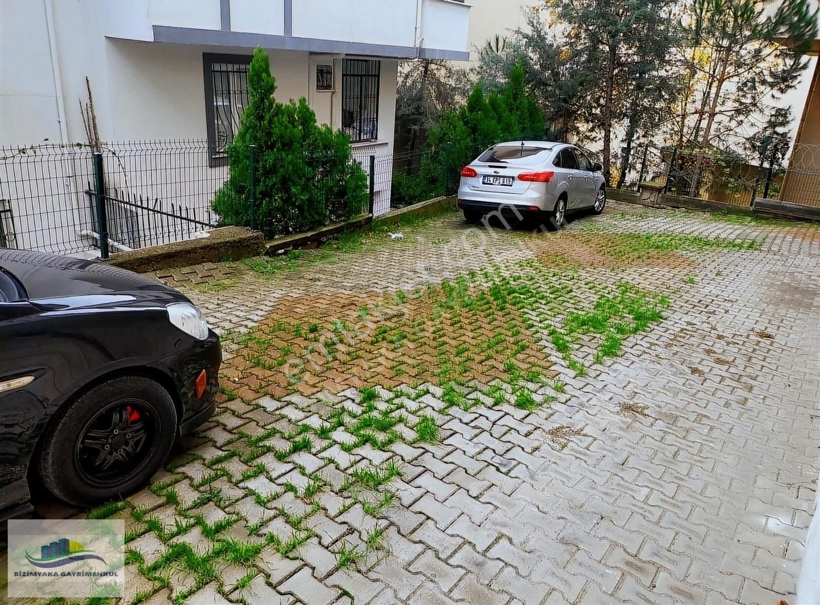 Sancaktepe Safa Kiralık Daire Yenidoğanda 4+1 Dublex Ulaşıma Merkeze Yakın Otoparklı Balkonlu