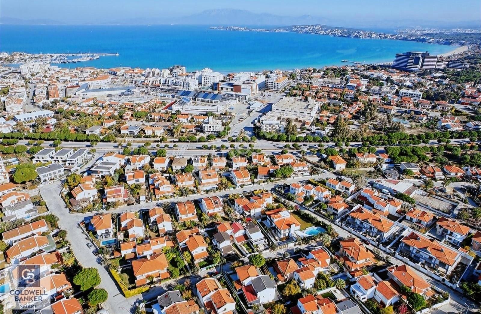 Çeşme Alaçatı Satılık Villa Çeşme Ilıca Yakını Alaçatı Mah. Satılık 4+1 Villa