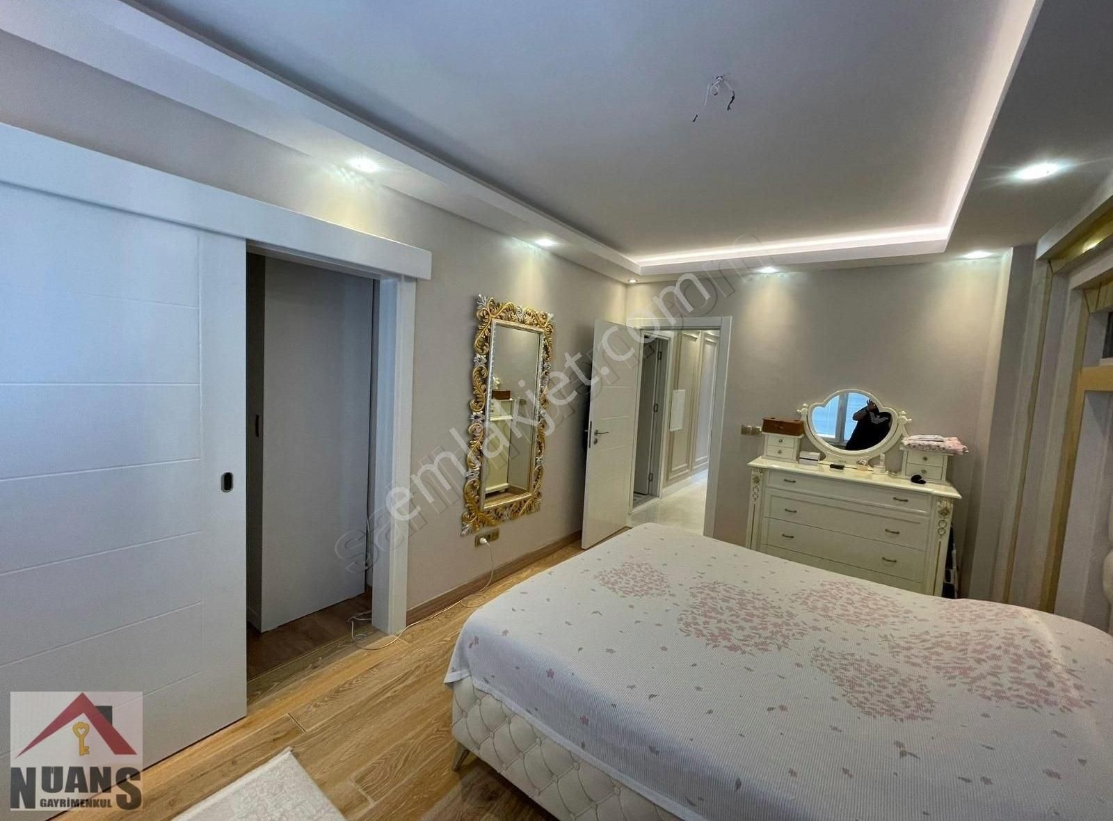 Kadıköy Bostancı Satılık Daire Nüansdan Bostancıda Emsalsız Katta 2 Daire Birleştirilmiş 180 M2