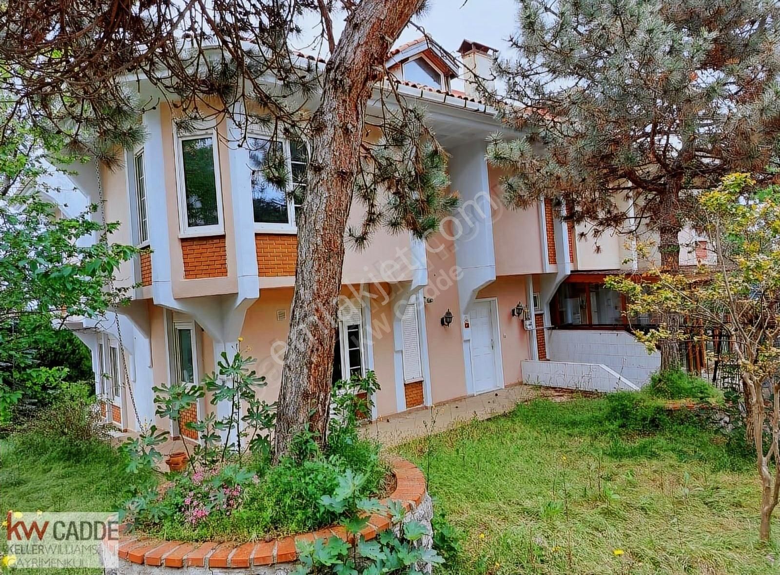 Silivri Semizkumlar Kiralık Villa Silivri Marmara Uyumkent'te D Tipi Kiralık, Manzaralı Villa