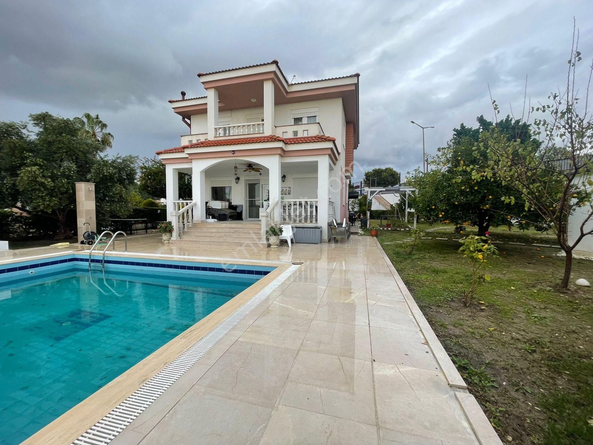 Manavgat Çolaklı Satılık Villa Çolaklıda Denize Yürüme Mesafesinde 4+1 Villa