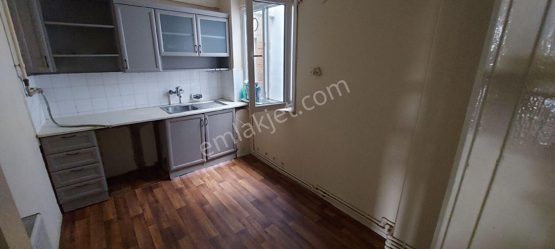 Maltepe Bağlarbaşı Marmaraya Yakın Kiralık Daire Maltepe Merkezde 2+1 Kombili