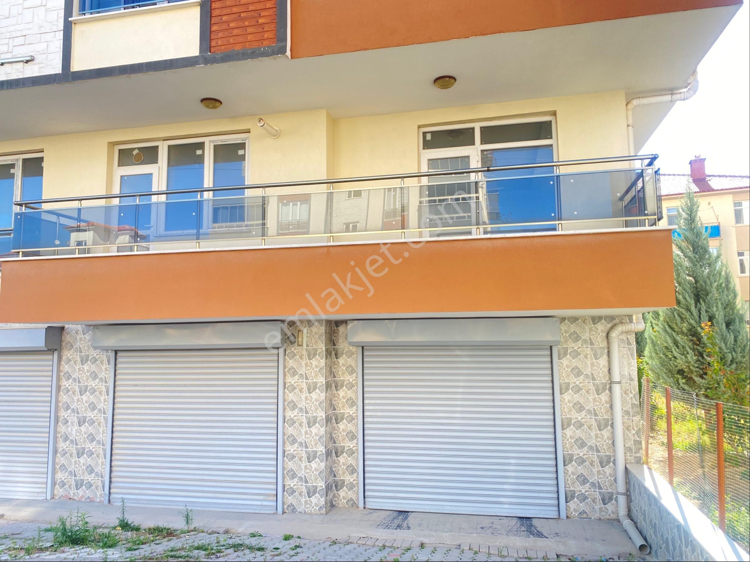 Akşehir Yeni Satılık Daire Garajlı Geniş 3+1 Daire