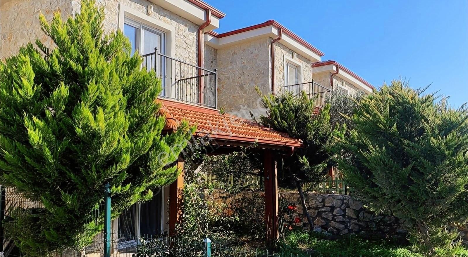 Datça Kızlan Satılık Villa Datça Kızlanda Su Gayrimenkul'den Satılık Müstakil Mini Villa