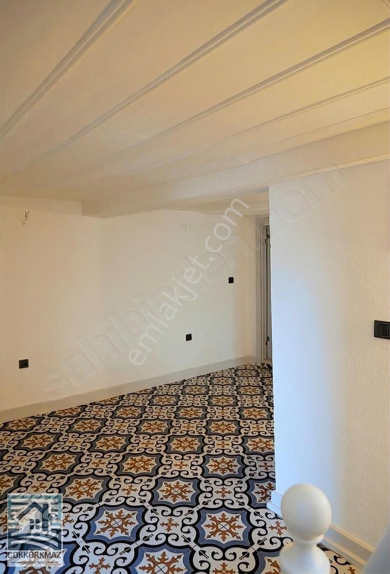 Ayvalık Merkez Butik Otel Yapılabilir Rum Evi - Görsel 2