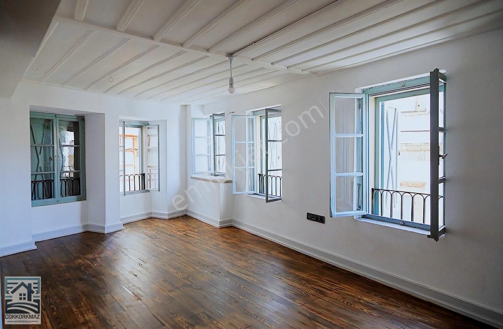 Ayvalık Merkez Butik Otel Yapılabilir Rum Evi - Görsel 4