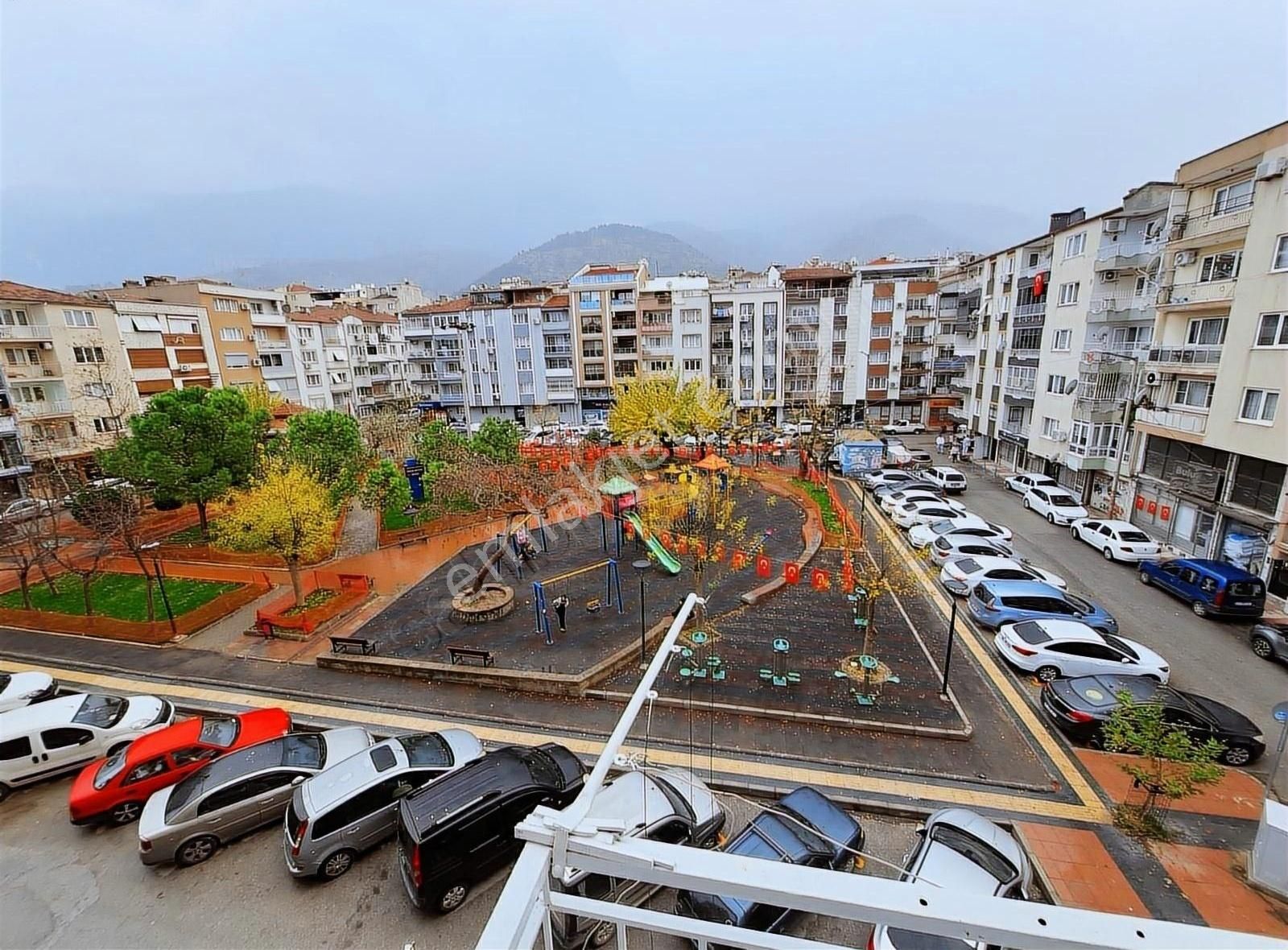 Şehzadeler Peker Satılık Daire Şehzadeler Okandivrik Parkı Karşısı 3+1 140 M2 Full Satılık Daire