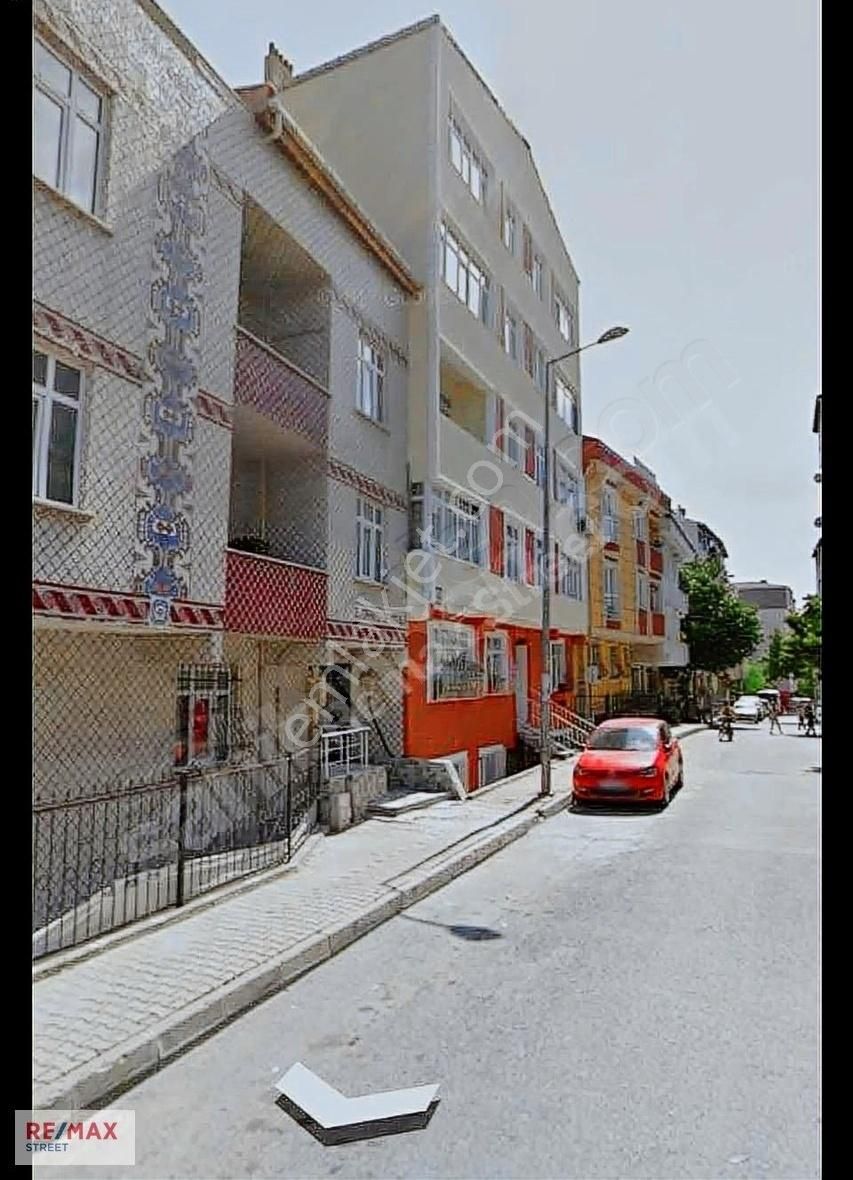 Küçükçekmece İnönü Satılık Daire Remaxsstretten İstanbul Küçükçekmece İnönü Mah.satılık Bahçekatı