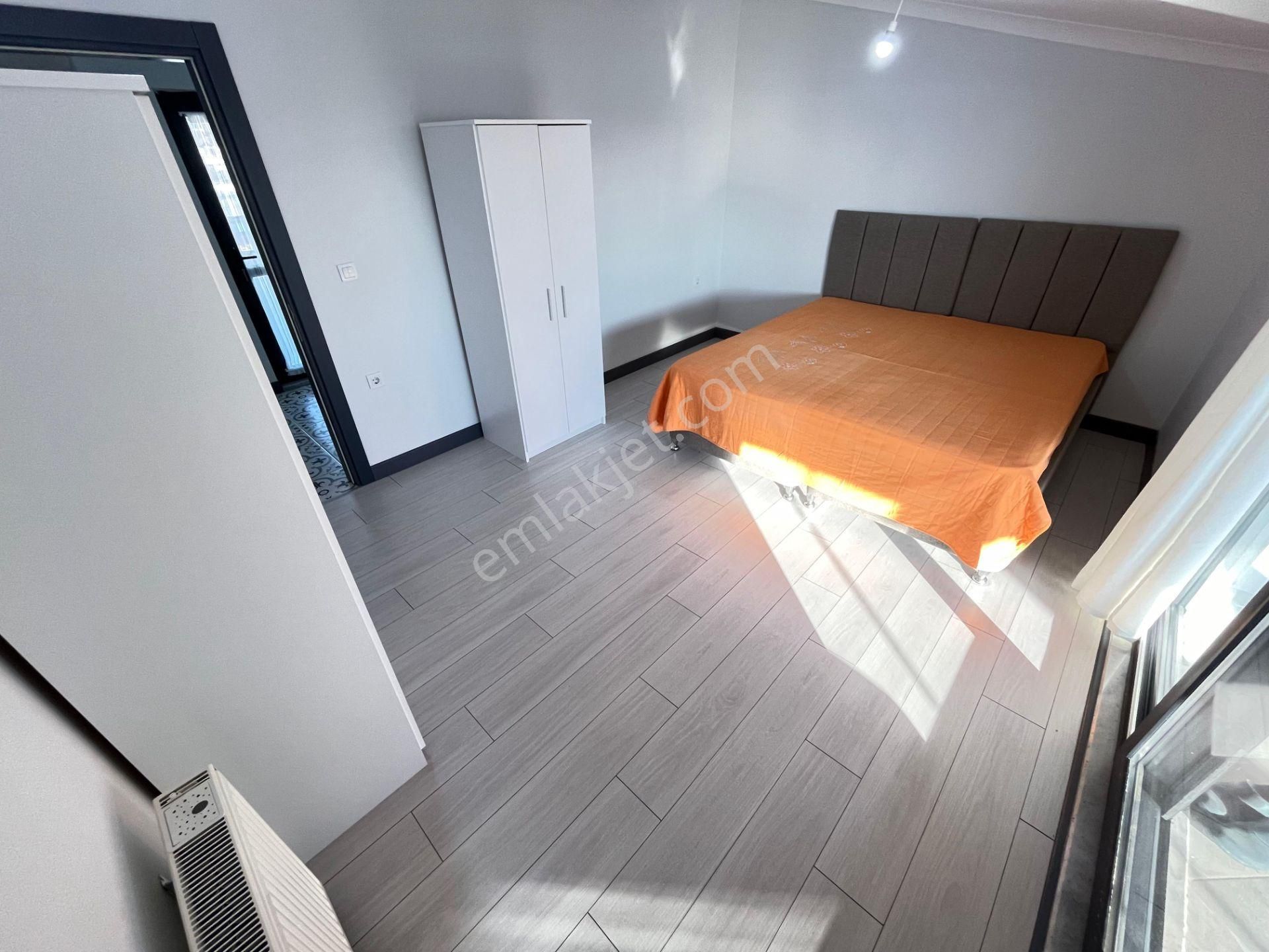 Tek Yetkili Sezgin Emlaktan Deniz Manzaralı 5+1 Satılık Triplex Villa - Görsel 5