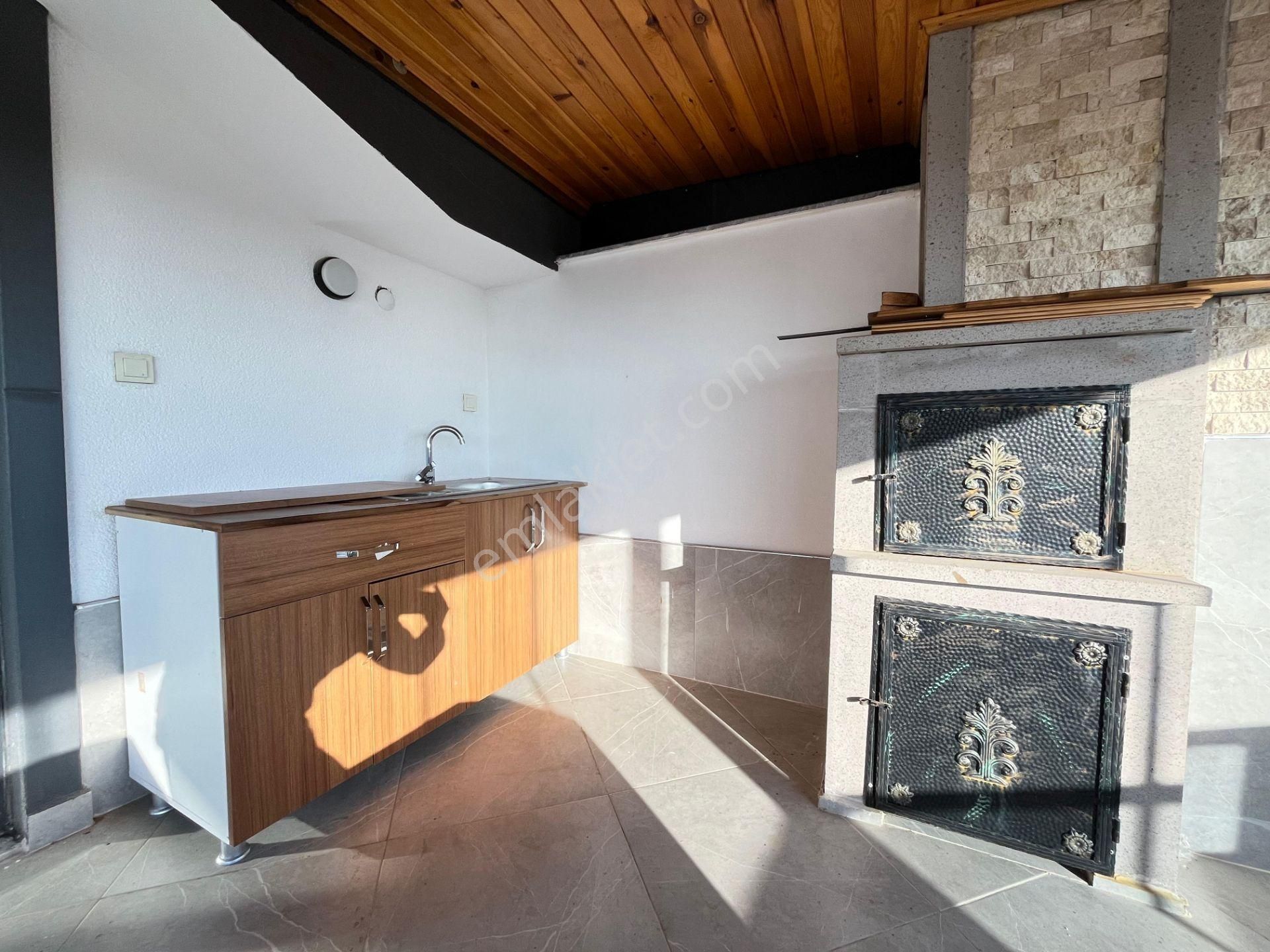 Tek Yetkili Sezgin Emlaktan Deniz Manzaralı 5+1 Satılık Triplex Villa - Görsel 4