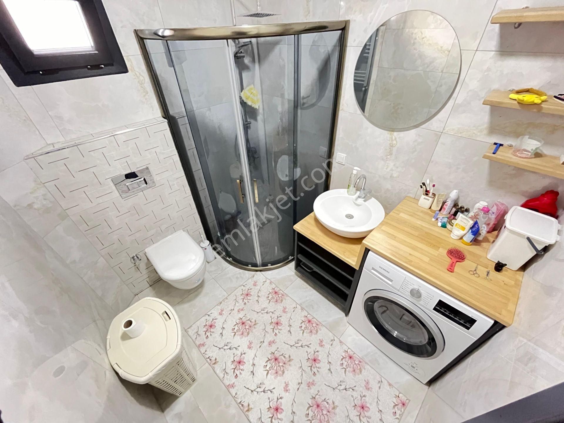 Tek Yetkili Sezgin Emlaktan Deniz Manzaralı 5+1 Satılık Triplex Villa - Görsel 16