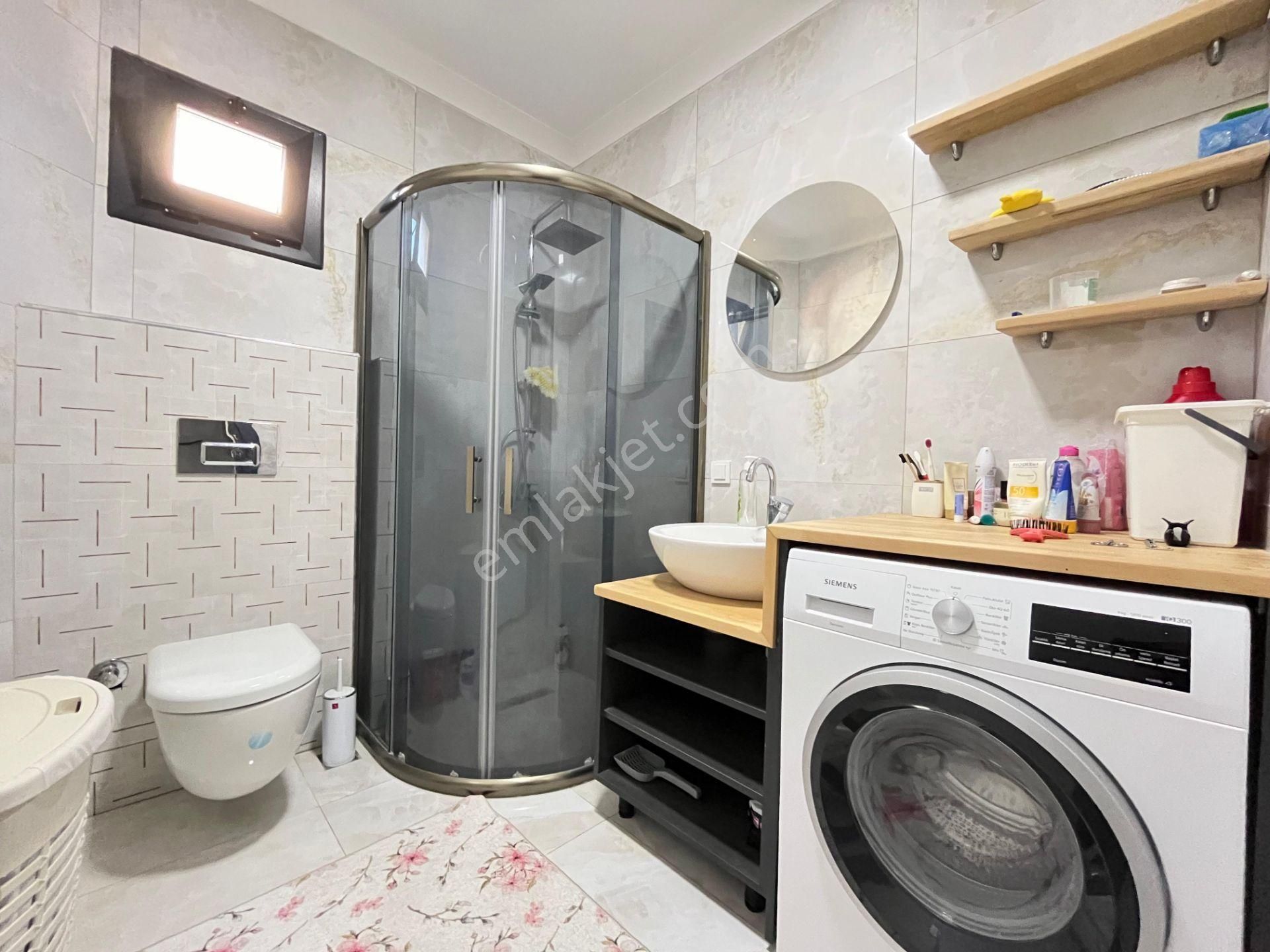 Tek Yetkili Sezgin Emlaktan Deniz Manzaralı 5+1 Satılık Triplex Villa - Görsel 17