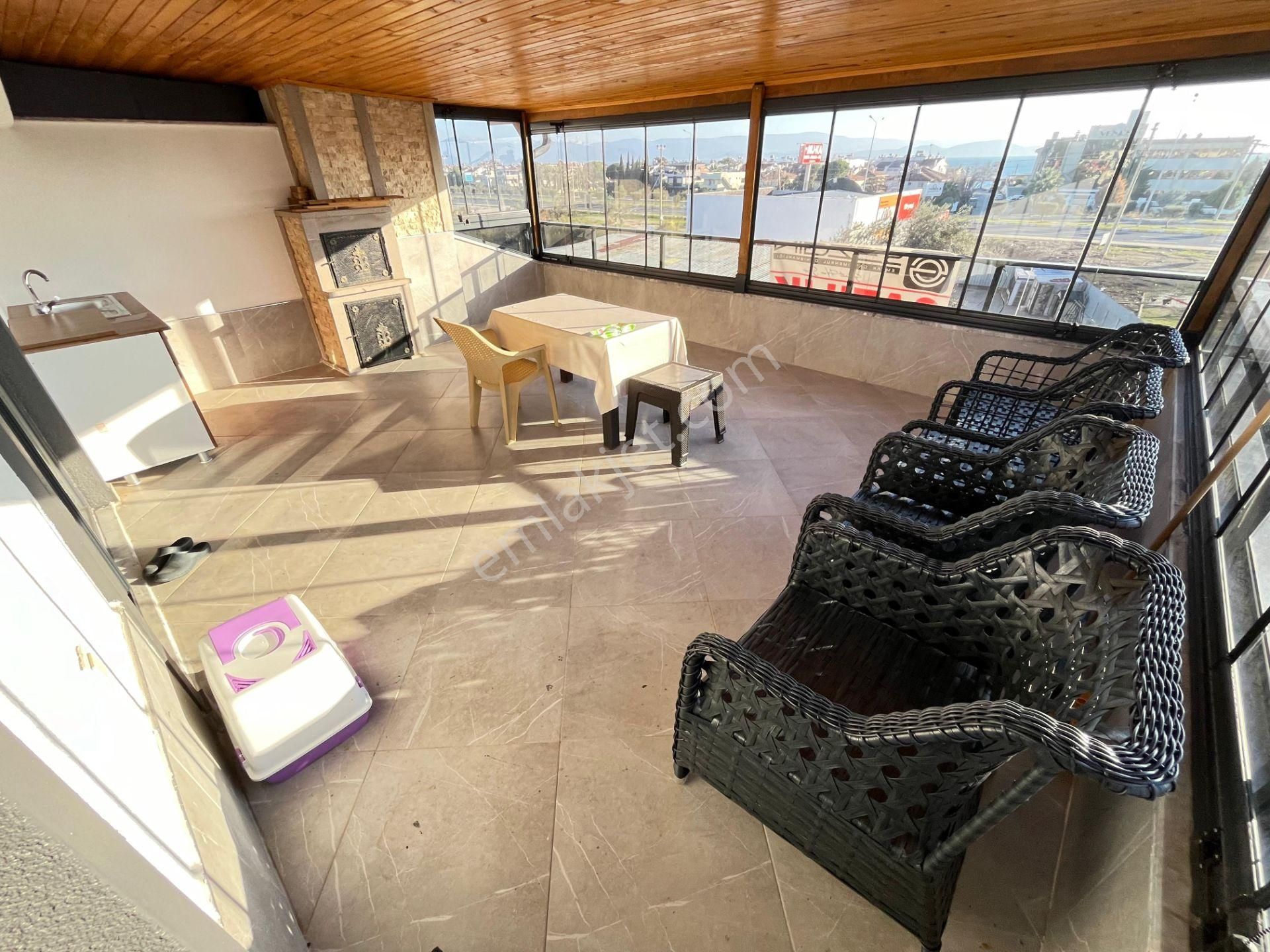 Tek Yetkili Sezgin Emlaktan Deniz Manzaralı 5+1 Satılık Triplex Villa - Görsel 3