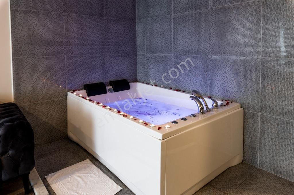 Seyarantepede Günlük Lüks Jakuzili Odalar - Görsel 2
