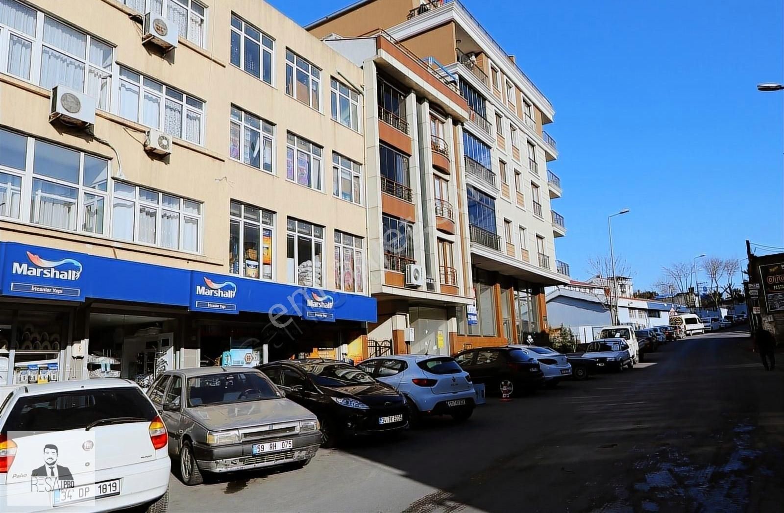 Eyüpsultan Rami Yeni Satılık Dükkan & Mağaza *resa Pro* Halit Paşa Cad. 400 M² Dükkan %50'si Satılmaktadır.