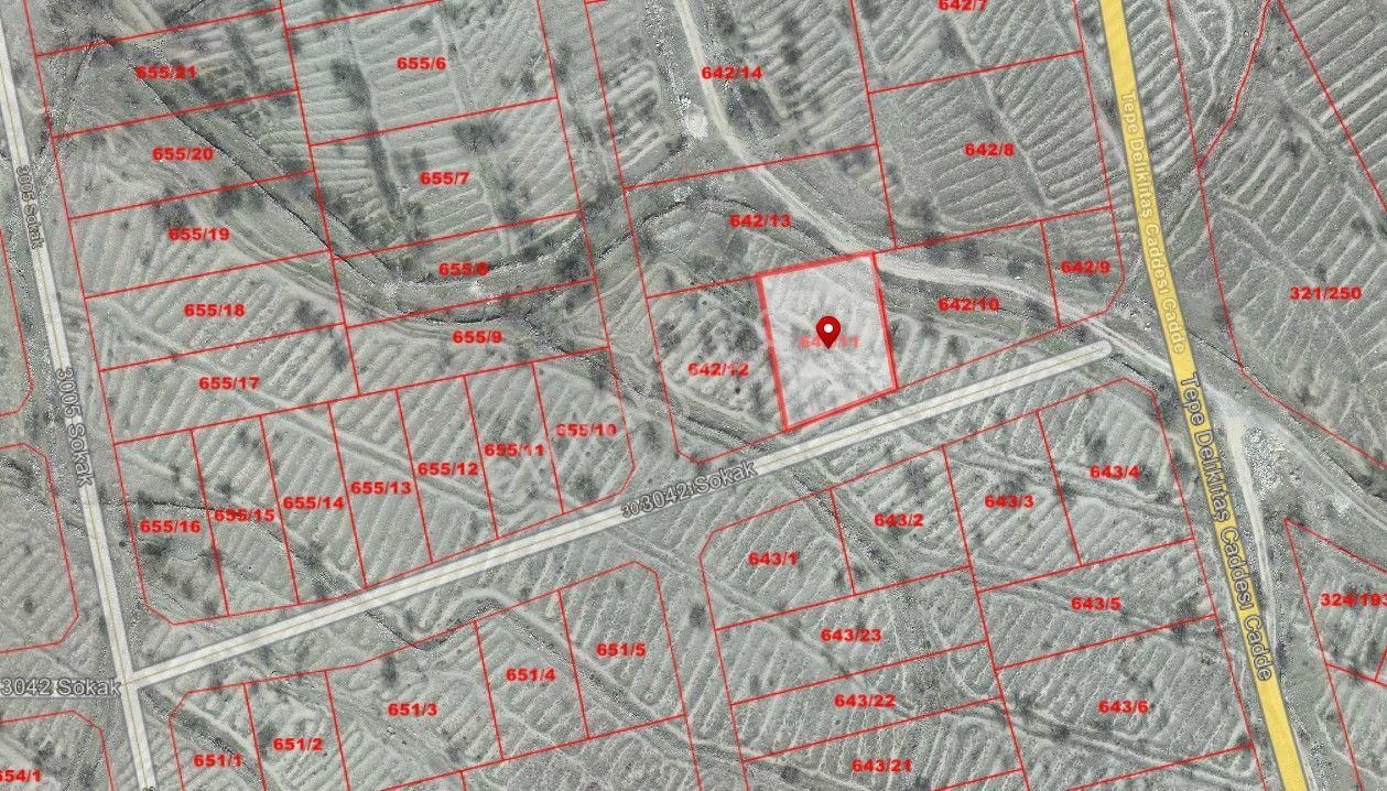 Niğde Merkez Fertek Satılık Villa İmarlı Dora Gayrimenkul'den Fertek Kampüs Yolunda İyi Konumda 800m2 Arsa