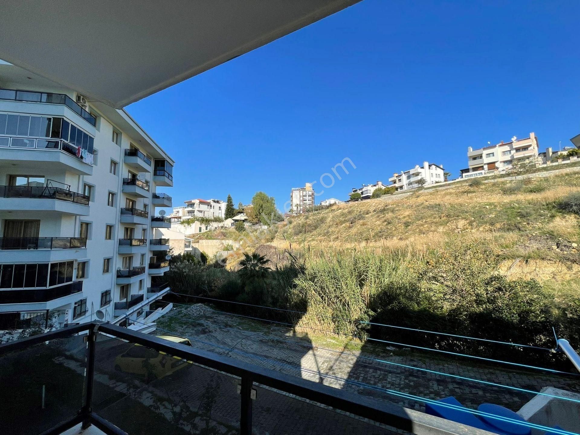 Kuşadası Türkmen Satılık Daire Kuşadası Marinada Havuzlu Sitede Masrafsız 2+1 Satılık Daire