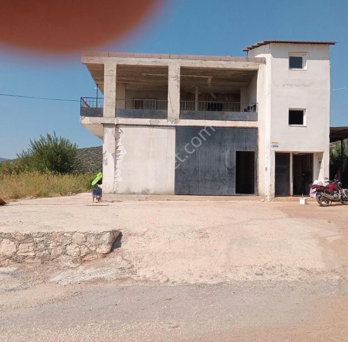 Silifke Göksu Kiralık Depo Asaf Emlaktan Kabasakkallı Mahallesi'nde 380m2 Kiralık Depo