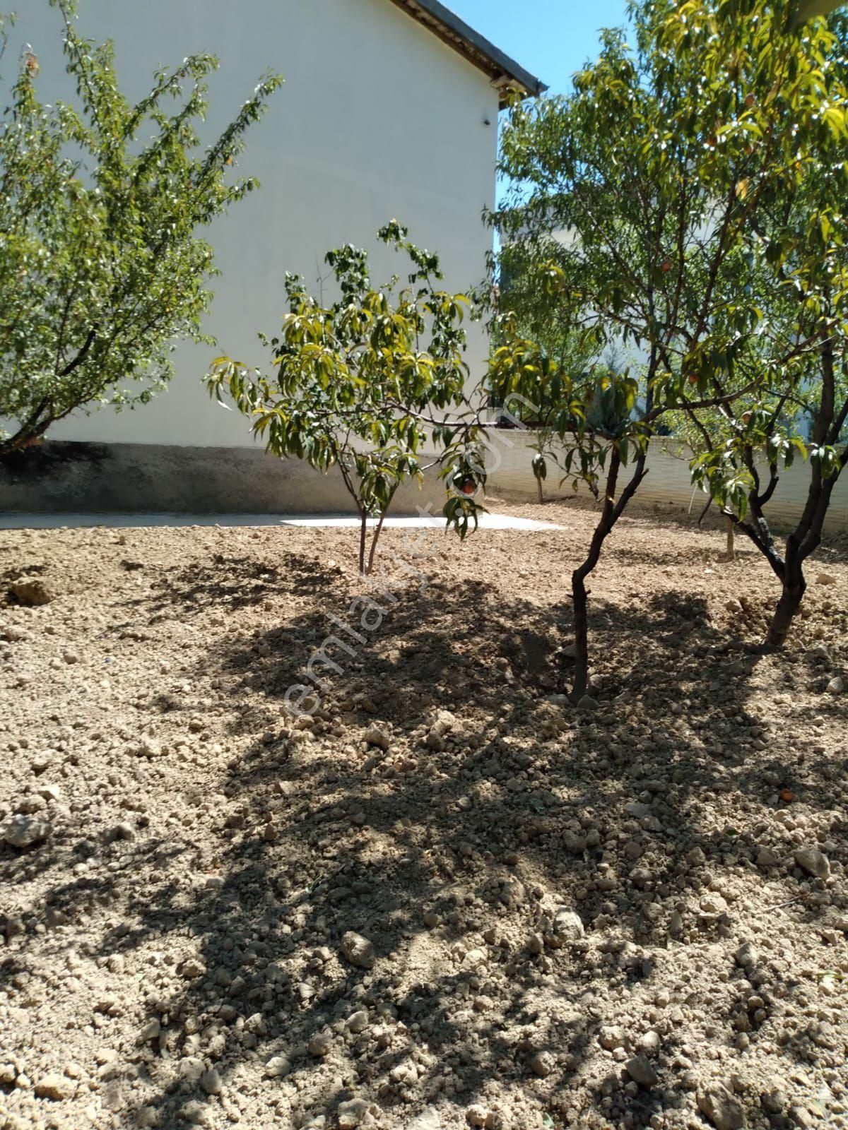 Mustakil Bahceli 2katli Ev - Görsel 18