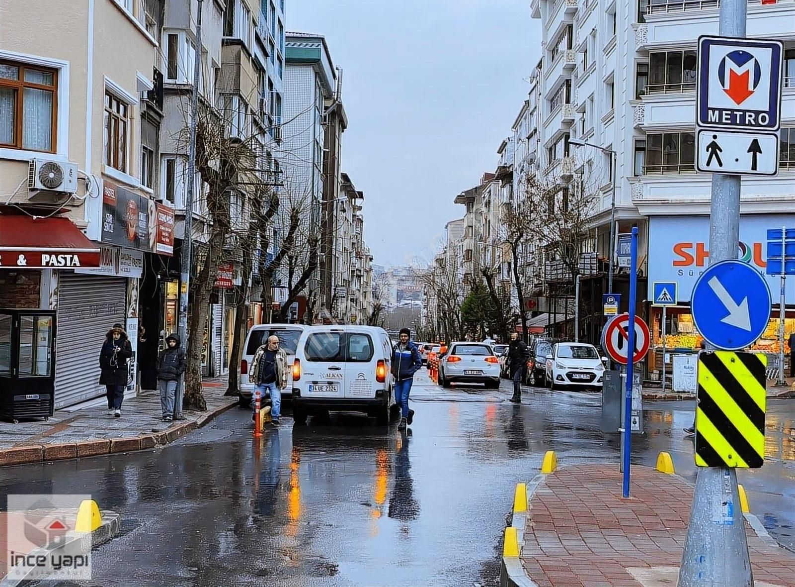 Fatih Akşemsettin Satılık Dükkan & Mağaza İnce Yapı'dan Akşemsettin Caddesi Üzerinde Satılık Dükkan