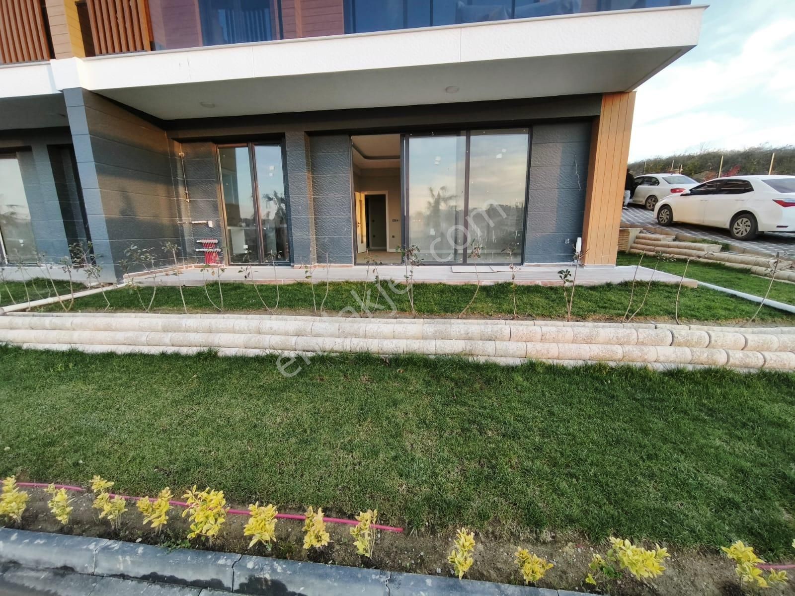 Sahibinden Havuzlu Sitede Satılık Lüx Bahçe Katı Daire 3+1 Ferah - Görsel 4