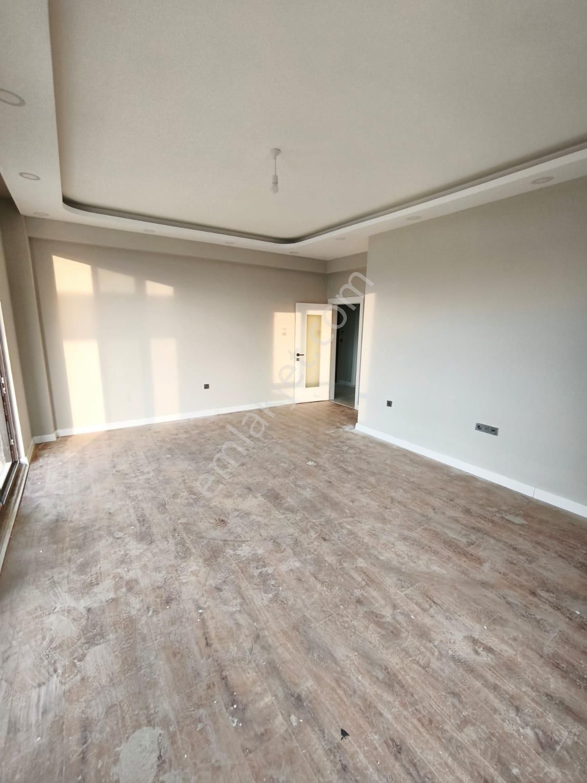 Sahibinden Havuzlu Sitede Satılık Lüx Bahçe Katı Daire 3+1 Ferah - Görsel 3