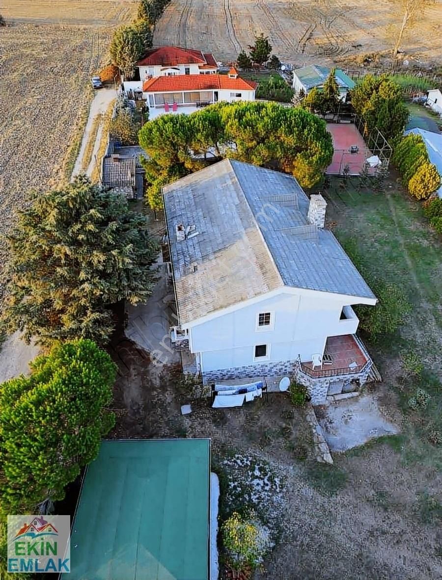 Çatalca İnceğiz Satılık Tarla Ekin'den Çatalca'da Satılık Mükemmel Çiftlik Açıklamayı Okuyunuz