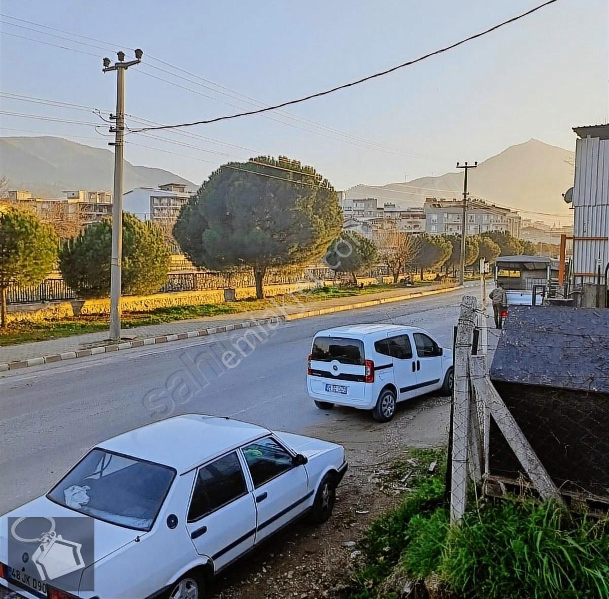 Kemalpaşa Armutlu 85. Yıl Cumhuriyet Satılık Bağ & Bahçe Tekrar Satışta. Armutlu Sanayi Caddesi Ne 1 Parsel İçerde