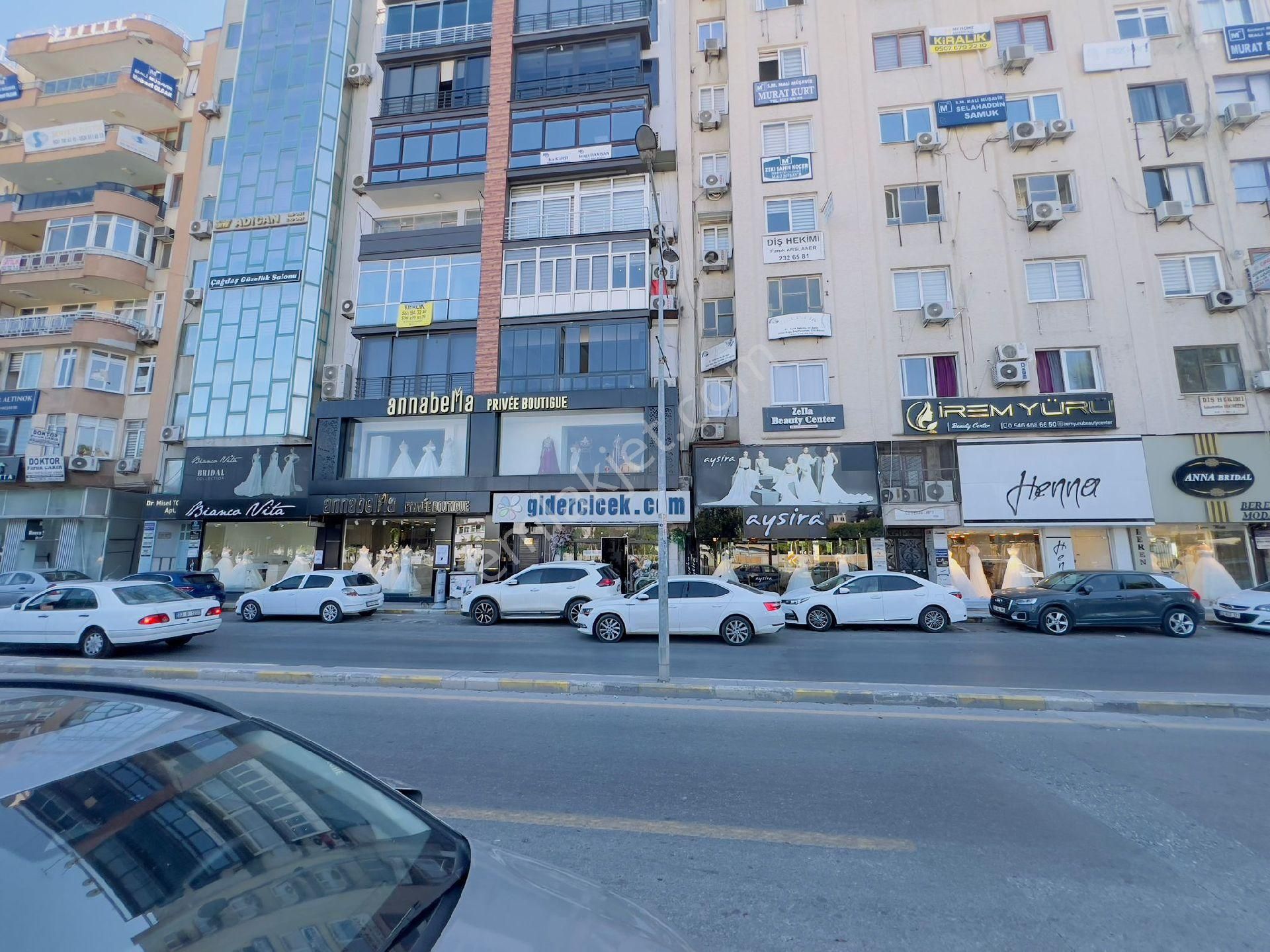 Akdeniz Abdullah Şahutoğlu Kiralık Dükkan & Mağaza Gelinlikiralık Gelinlik Dukkanı Cadde Üstü Mersin Gelinlikçiler Cad Sinde En İyi Dükkan Tel K