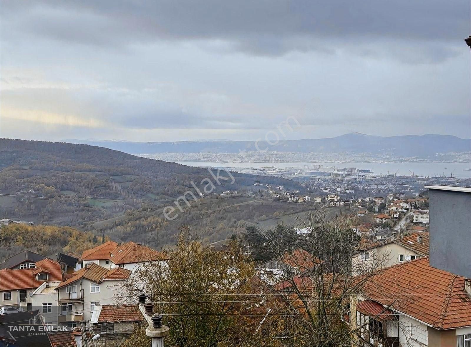 Başiskele Kılıçarslan Kiralık Daire Tanta Emlak'tan Bahçecik De Kiralık Daire