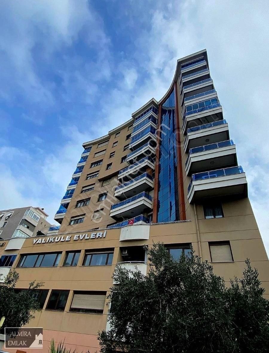 Karabağlar Adnan Süvari Satılık Daire Yalı Kule Evleri Site İçinde 3+1 120m2 Ara Kat Asansör Otoparklı