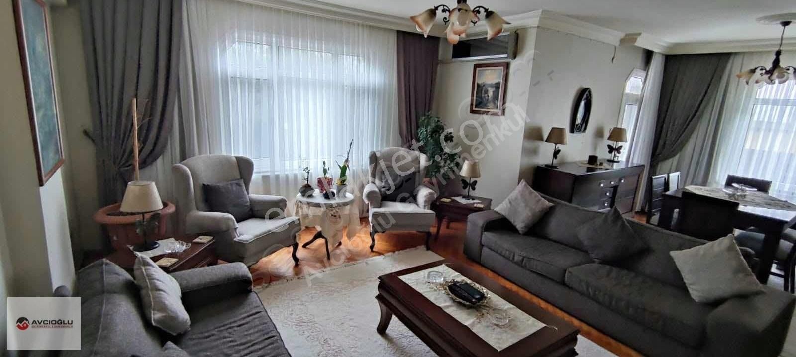 Büyükçekmece Fatih Satılık Daire Büyükçekmece Fatih Mahallesi 2.sokak 150m2 Arakat Daire