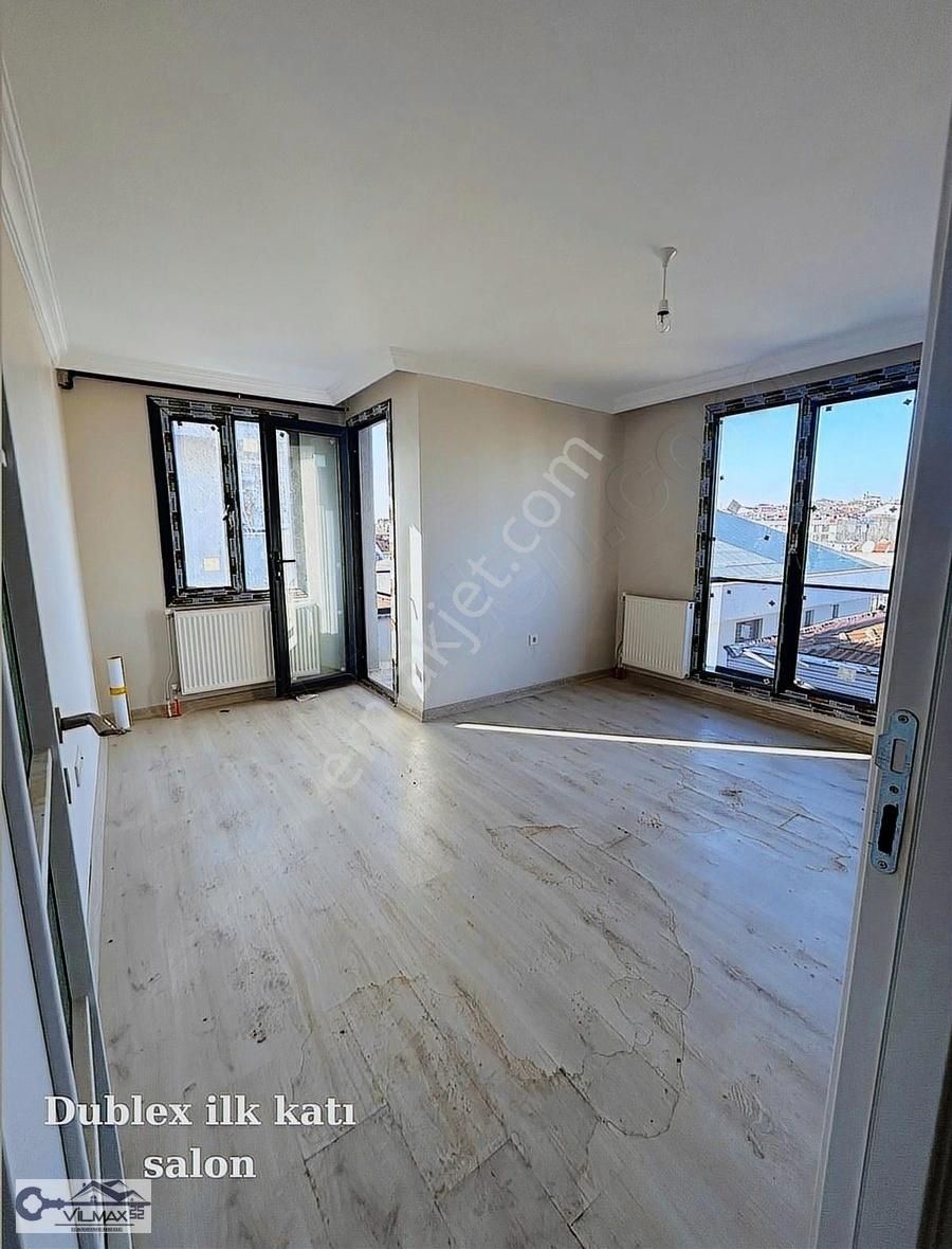 Avcılar Denizköşkler Satılık Daire Vılmaxdan Avcılarda 3+2 Deniz Manzaralı 200m2 Sıfır Dublex Daire