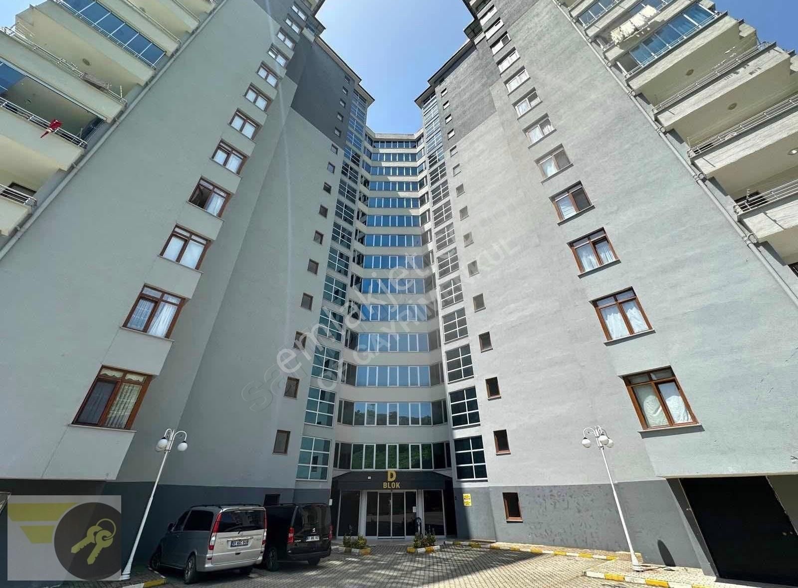 Of Cumhuriyet Satılık Daire *of Gayrimenkul* Şehri Huzur Sitesi 5.kat 3+1 155m2 Satılık