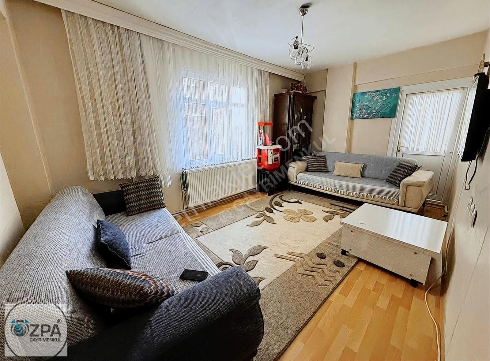 Bağcılar Güneşli Satılık Daire Özpa Gayrimenkul Üsküp Cad. Üzeri 2.kat 95 M² 2+1 Satılık Daire