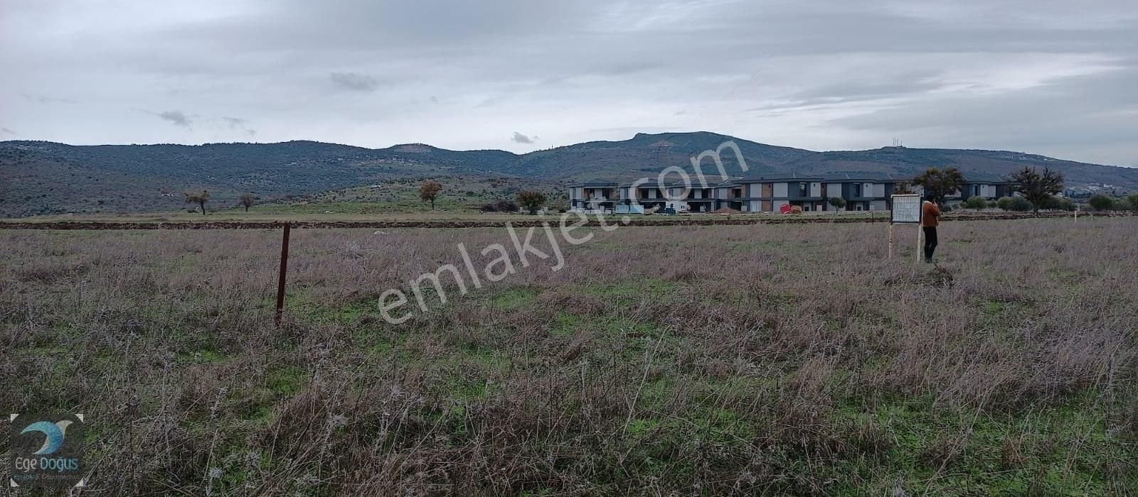 Yunusemre Gülbahçe Satılık Konut İmarlı Manisa Gülbahçe'de İkiz Villalık 2,5 Kat İmarlı Satılık Arsa