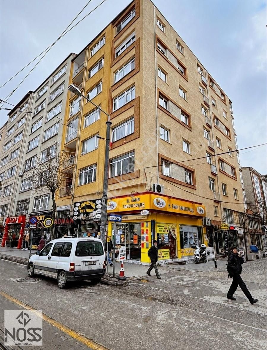 Odunpazarı Arifiye Kiralık Daire Arifiye Mah.-iki Eylül Caddesi Üzeri-köşe Konumda-2+1(120m2)