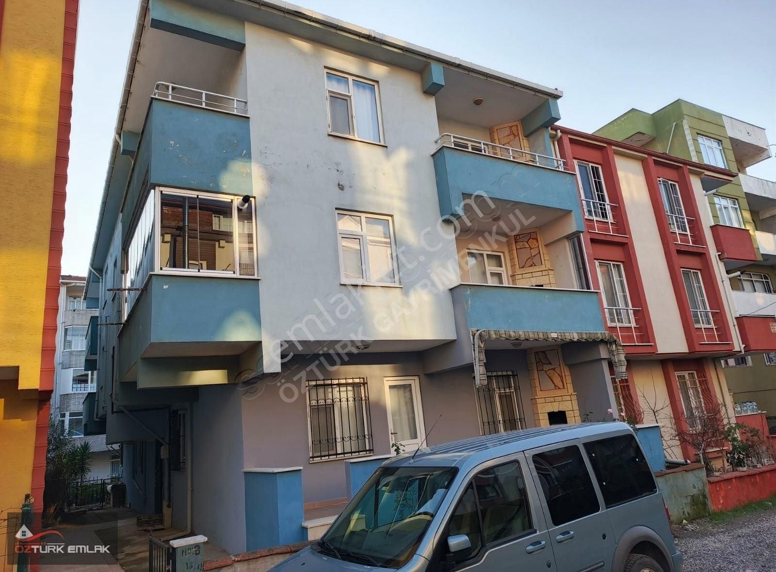 Karasu Yalı Kiralık Daire Yaz Kış Boş Kiralık 3 Kat Mutfak Ayrı 2+1 80 M2 Konbi Petekli