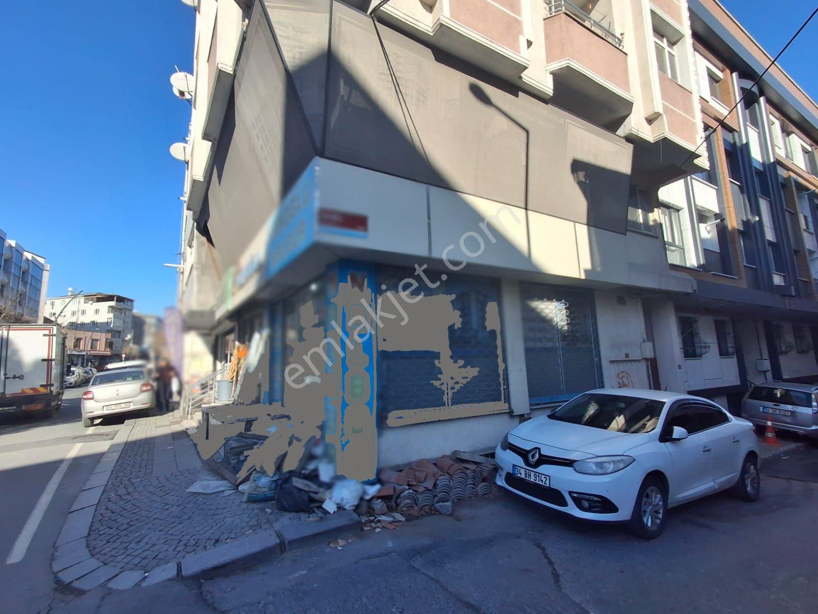 Küçükçekmece Kartaltepe Satılık Dükkan & Mağaza Loft'tan Sefaköy Merkezde Cadde Üzeri 3 Katlı Satılık Dükkan