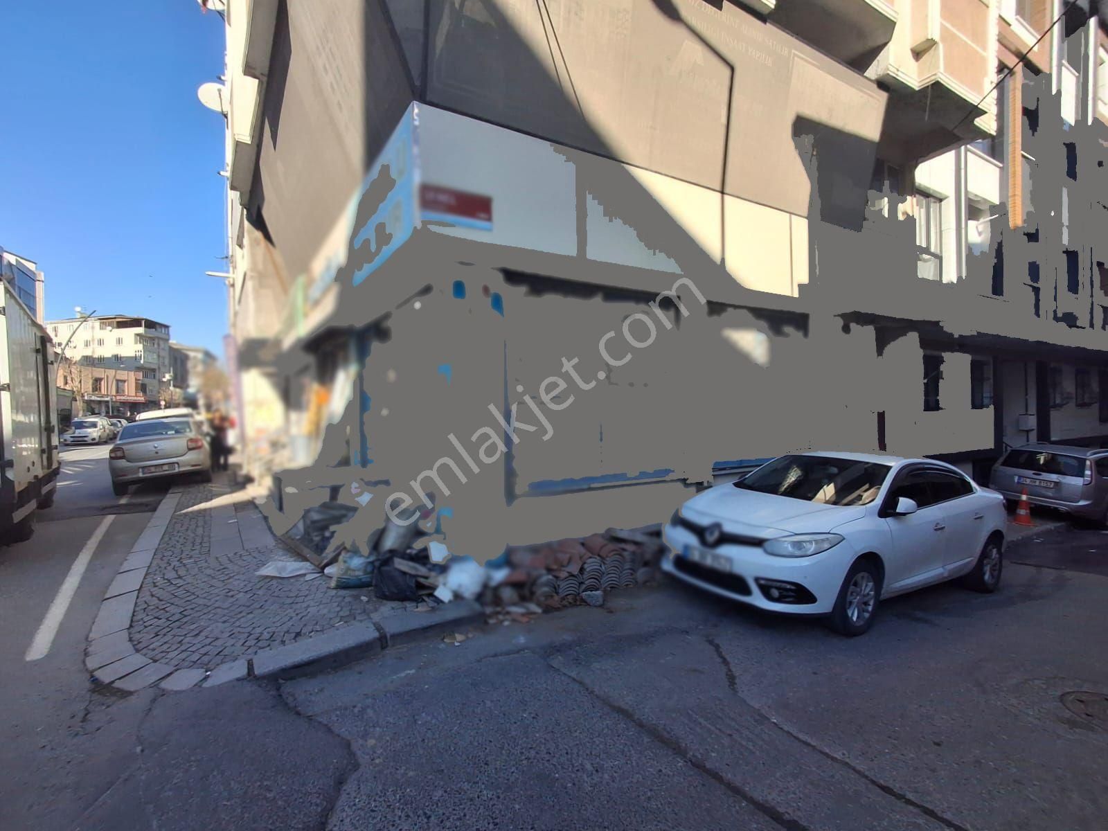 Loft'tan Sefaköy Merkezde Cadde Üzeri 3 Katlı Satılık Dükkan - Görsel 5