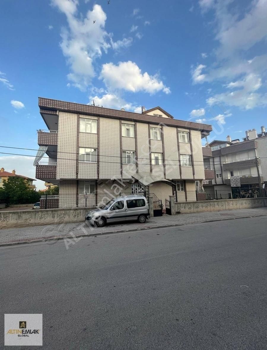 Selçuklu Akşemsettin Satılık Daire Akşemsettin Mah. 4+1 Ters Dublex Bakımlı Daire