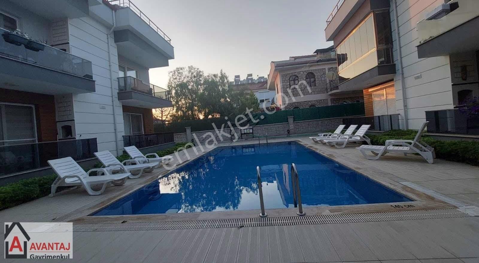 Fethiye Yeni Satılık Daire Fethiye Yeni Mahallede Havuzlu Site İçerisinde Satılık 1+1 Daire