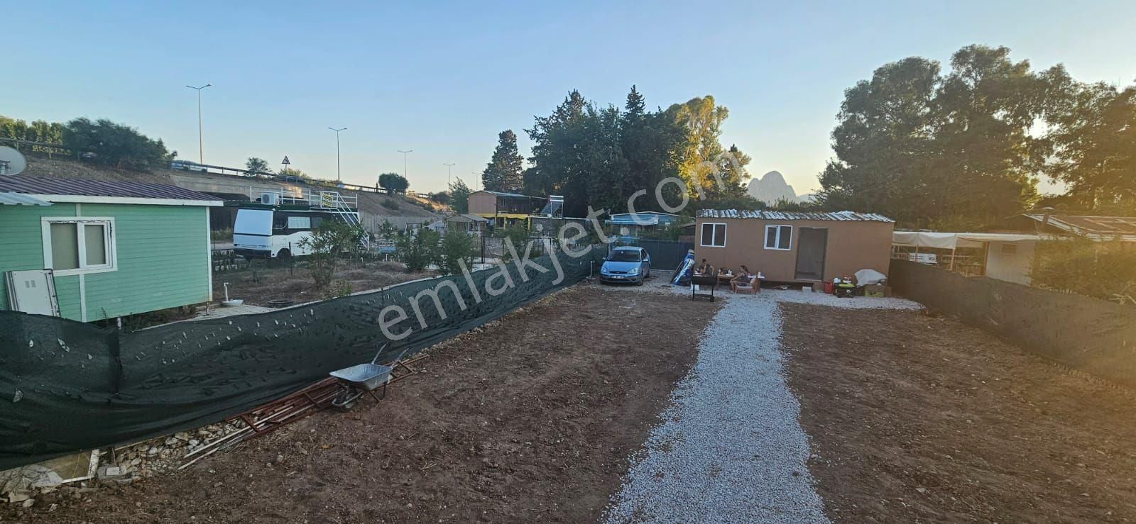 Antalya Konyaaltı Satılık Prefabrik 250 M2 Hobi Bahçesi Ve 21 M2 Prefabrik Ev (açıklamayı Okuyun)