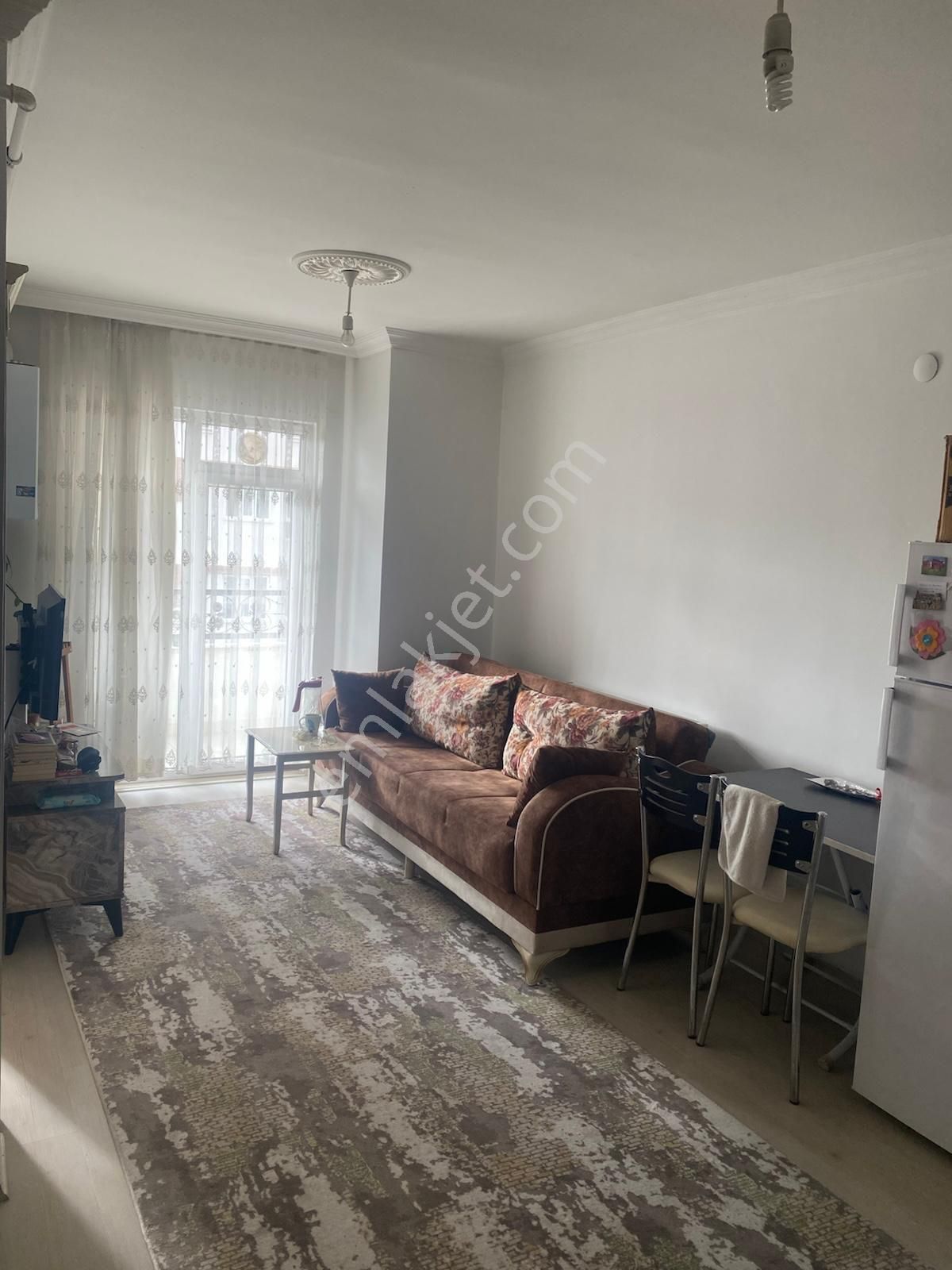 İpekyolu Vali Mithat Bey Kiralık Daire Asur Emlaktan Kiralık 1+1 Eşyalı Balkonlu Daire